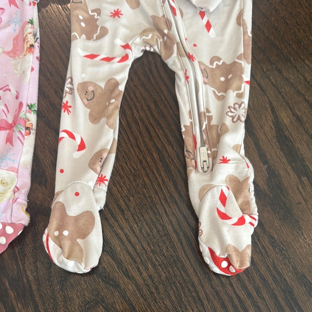Bums & Roses Holiday Pj pack of 3 - one 3-6 month & 2 0-3 month - NO STAINS - Picture 4 of 11